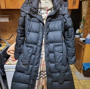 VGUC Hooded Burberry Winter Coat Large